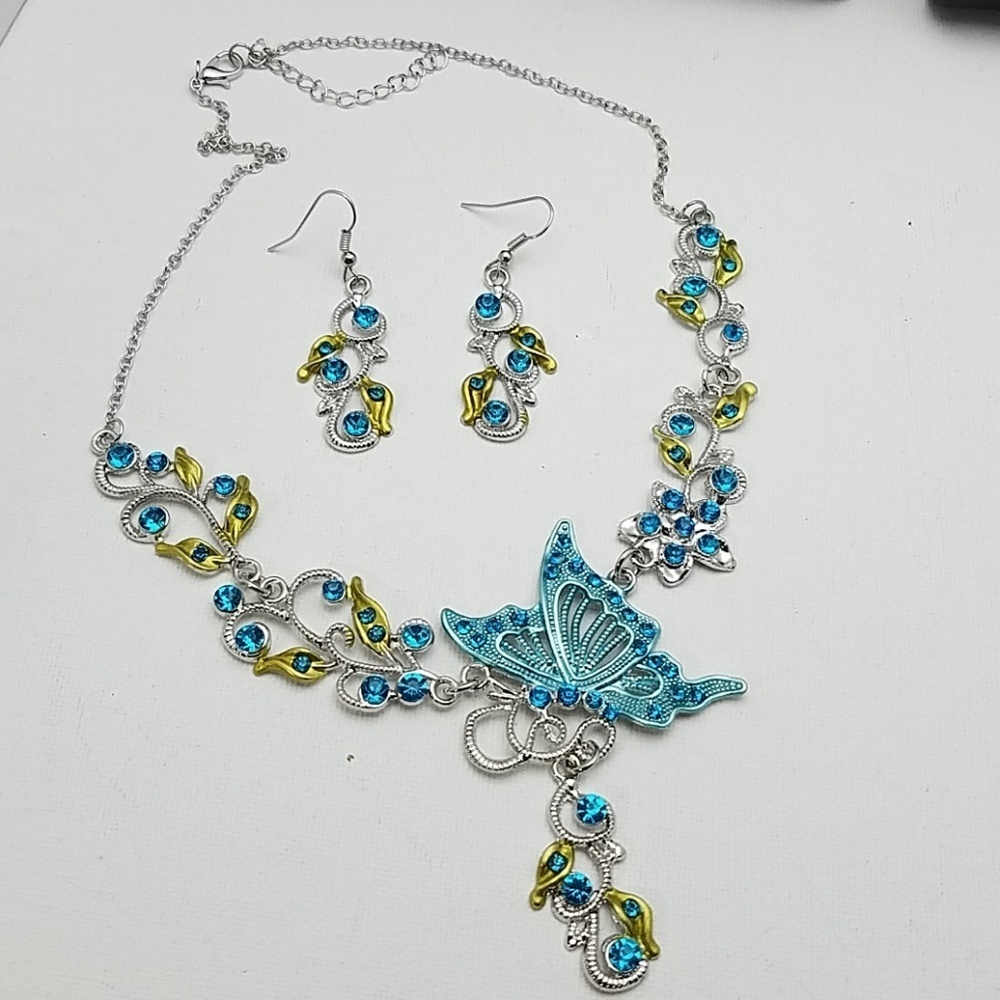 Butterfly Vine Silver Tone Necklace & Earrings Set